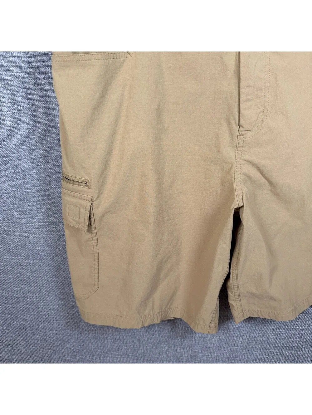 Orvis Mens Stretch Cargo Shorts Size 40 Khaki Nylon Hiking Fishing Outdoors